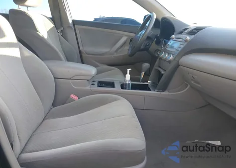 2008 Toyota Camry Le z USA, uszkodzony, nr VIN 4T1BE46K18U754020